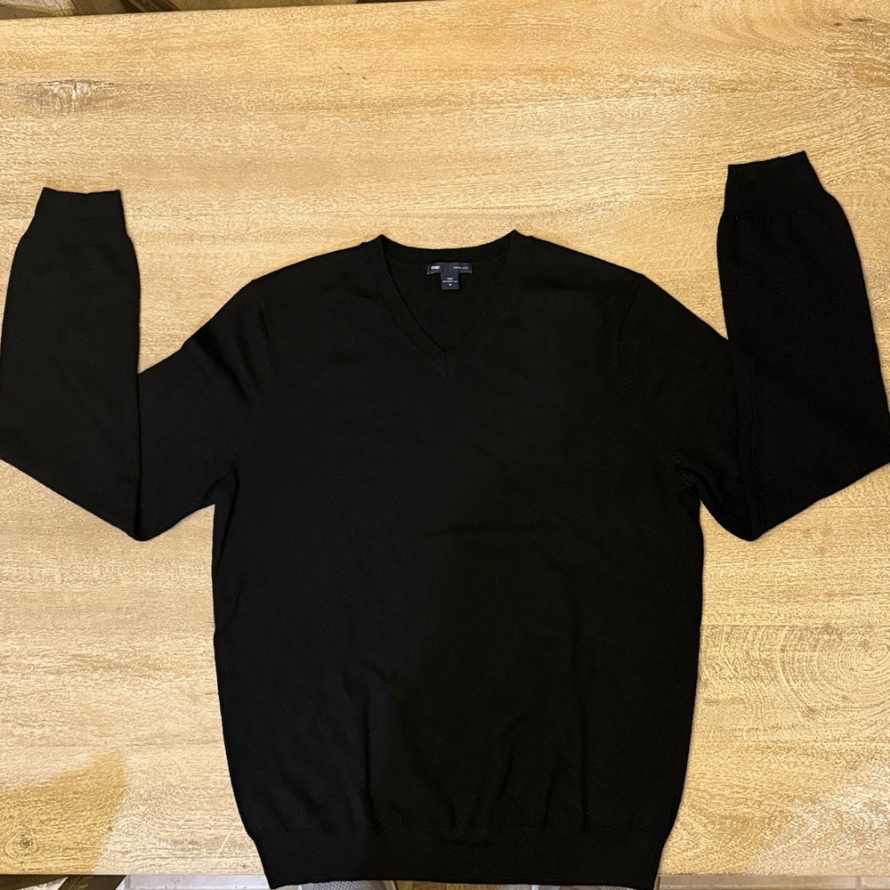 Gap Italian Merino Wool V Neck Sweater - Picture 3 of 7